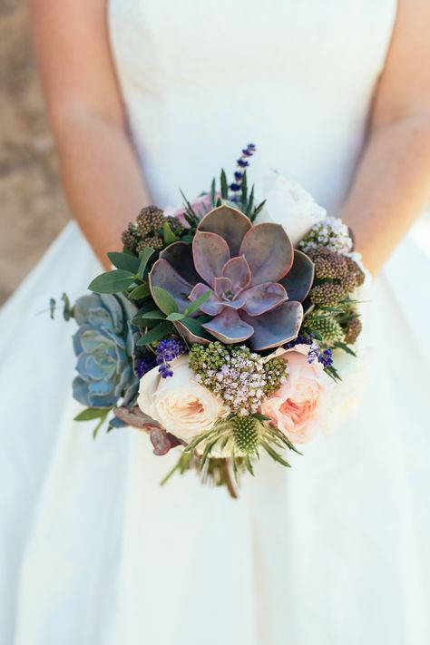 Succulent Projects, Bouquet Photography, Cactus Wedding, Bouquet Bridesmaid, Costa Rica Wedding, Succulent Bouquet, Succulent Wedding, Bouquet Of Flowers, Bride Bouquets