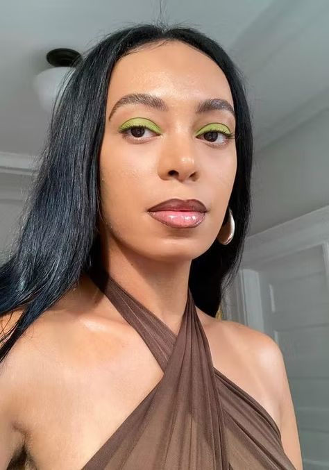 Green Eyeshadow Looks, Green Eyeshadow Look, Spring Makeup Trends, Summer Eyeshadow, Under Eye Makeup, Beautiful Green Eyes, Bright Eye Makeup, Beautiful Eyeshadow, Bright Eyeshadow