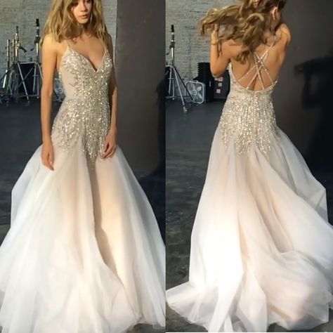 Haley paige bridal 2016 Haley Paige Bridal, Hailey Paige Wedding Dress, Haley Paige, Hailey Paige, Paige Wedding Dress, Evening Dress Wedding, Gown Fashion, Bridal Ball Gown, Hayley Paige