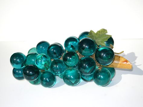 Retro Grapes Lucite Lucite Grapes Vintage, Funky Objects, Lucite Grapes, Teal Aesthetic, Mid Century Interior Design, Glass Grapes, Kitchen Decor Collections, Pi Projects, Glass Fruit