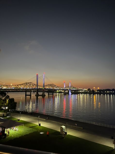 Bridge from Louisville, KY to Jeffersonville, IN #bridges #cities Louisville Aesthetic, Louisville Ky, Kentucky, Aesthetic Pictures, North America, Ohio, Mood Board, Nature Photography, Bridge