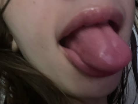 Tongue Out Pose, Tongue Out, Tounge Out Face, Anime Tounge Out Face, Pout Face, Red Tongue, Korean Lips, Silly Pics, Animated Wallpapers For Mobile