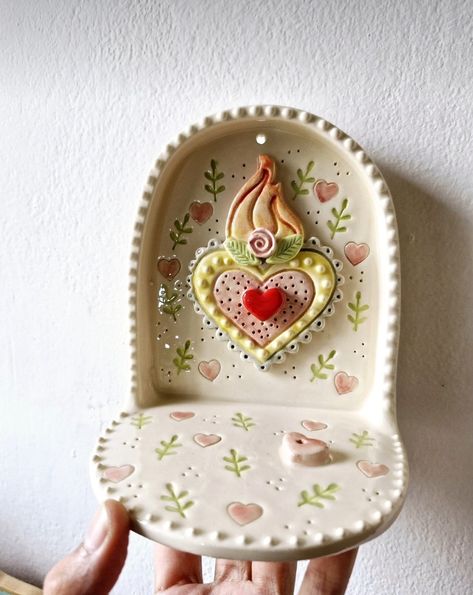 Diy Shrine Altars, Spiritual Clay Art, Air Dry Clay Altar, Christmas Clay Projects, Air Dried Clay Projects Ideas, Clay Altar, Whimsical Ceramics, Ceramic Altar, Easy Clay Sculptures