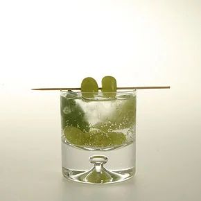 5 Caçhaca Cocktails and What to Pair Them With | Epicurious Cachaca Cocktails, White Wine Recipes, Easy Cocktail Recipes, Sugarcane Juice, Grape Recipes, Easy Cocktail, Cocktail Ideas, Ice Wine, Sweet Wine