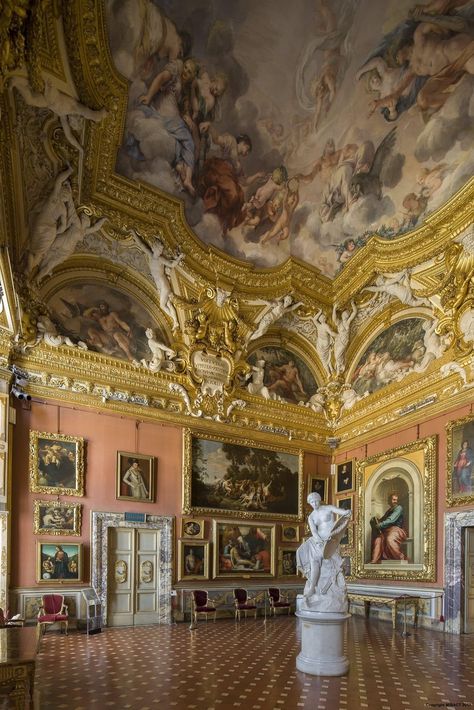 Palazzo Italy, Uffizi Gallery, Throne Room, Europe Trip, Italian Art, Florence Italy, Beautiful Interiors, Art Galleries, Italy Travel