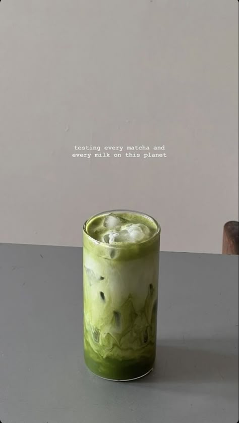 Marie Von Behrens, Food Nyc, Matcha Aesthetic, Nyc Lifestyle, Matcha Drink, Coffee Menu, Iced Matcha, Healthy Water, Inspo Pics