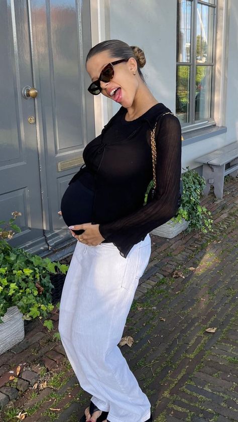 Preggy Outfit Pregnancy Style, Pregnant Fits, Chic Pregnancy Style, Pregnacy Fashion, Summer Pregnancy Outfits, Casual Maternity Outfits, Maternity Clothes Summer, Preggo Fashion, Pretty Pregnant