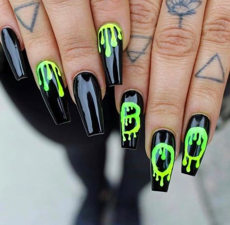 Halloween Nails Diy, Black Halloween Nails, Holloween Nails, Witchy Nails, Halloween Acrylic, Finger Art, Cute Halloween Nails, Halloween Acrylic Nails, Grunge Nails