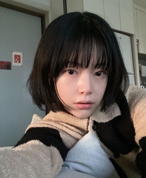 Korean Short Hair, Clip Hairstyles, Shot Hair Styles, Girl Short Hair, Short Hair With Bangs, Hair Reference, Cut My Hair, Short Hair Haircuts, Hair Inspo Color