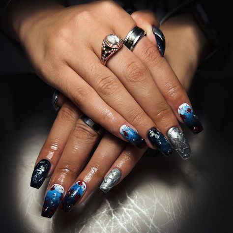 @that.lollypop billie inspired nails🖤💙 Billie Nails, Billie Eilish Nails, Black Blue Ombre, Concert Nails, Blood Splatter, Nails 3d, Inspired Nails, Concert Fits, Blue Ombre