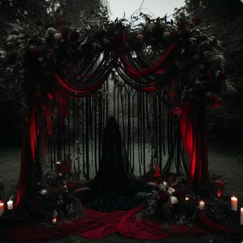 Gothic Wedding Arch, Gothic Romance Aesthetic, Victorian Gothic Wedding, Gothic Wedding Theme, Gothic Bride, Goth Wedding, Gothic Romance, Wedding Black, Victorian Wedding