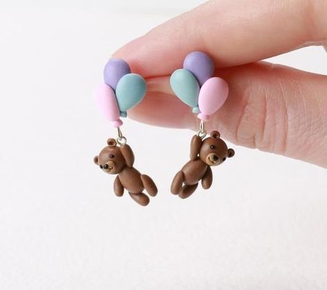 Cercei Din Lut Polimeric, Teddy Bear Earrings, Crea Fimo, Bear Jewelry, Polymer Clay Kawaii, Clay Keychain, Polymer Clay Flower Jewelry, Diy Earrings Polymer Clay, Polymer Clay Jewelry Tutorials