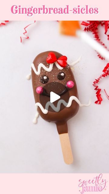 Jamie Dinardi-Dill | Sweetly Jamie on Instagram: "Follow @sweetlyjamie for more festive treat ideas!♥️ Gingerbread Cakesicles! 🎀 from last year but just too cute not to share again ♥️" Cake Sickles Ideas, Christmas Cakesicle, Christmas Cakesicles Ideas, Christmas Cakecicles, Christmas Cake Popsicles, Christmas Cakesicles, Cakesicles Ideas, Christmas Cheese Boards, Easy Christmas Cake Recipe