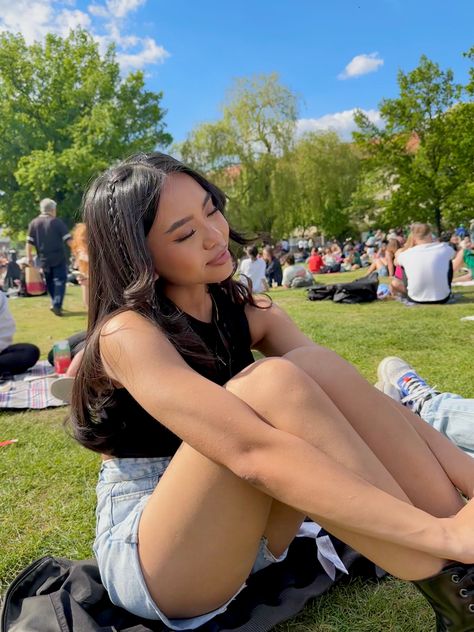 Thai Park, Street food, Summer vibe, sun, spring, April, outfits, summer outfits, cute hairstyle, picnic on a sunny day Park Picnic Outfit, April Outfits, Picnic Outfit, Park Picnic, Food Summer, Park Street, Cute Hairstyle, Outfits Summer, Sunny Day