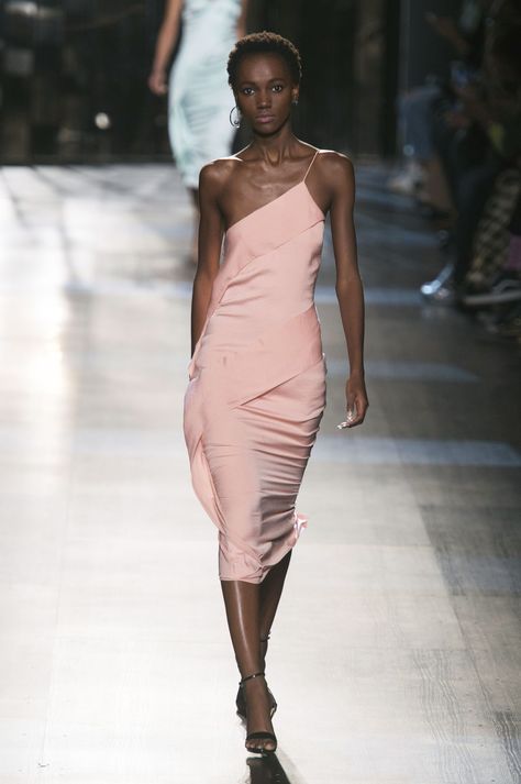 Et Ochs, Cushnie Et Ochs, Pink Outfits, Fall 2017, Stunning Dresses, Satin Dresses, New York Fashion Week, Runway Fashion, High Fashion