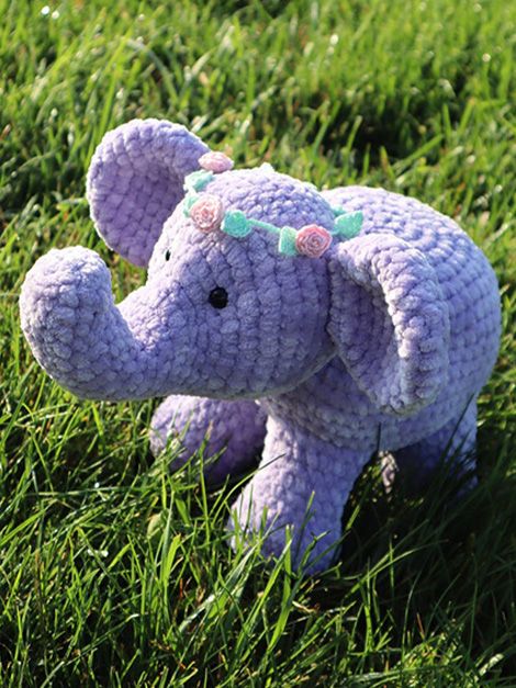 Adorable Free and Easy Crochet Elephant Pattern - Hands That Bless Crochet Safari Animals, Small Business Crochet, Crochet Elephant Pattern Free, Large Amigurumi, Crocheted Elephant, Charity Crochet, Business Crochet, Amigurumi Elephant Pattern, Crochet To Sell