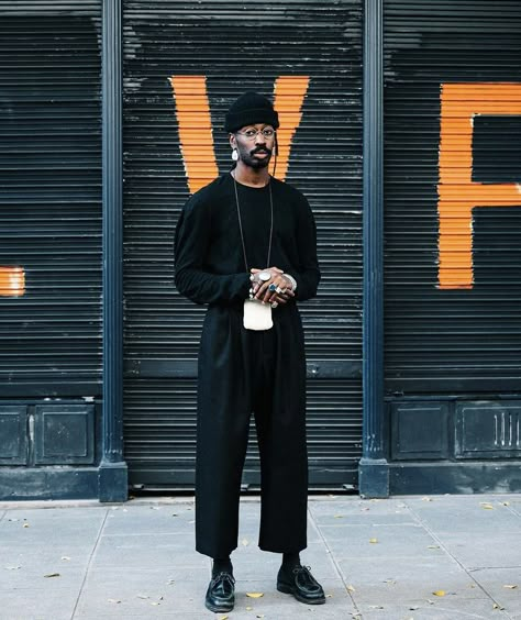 Spiritual Fashion, Minimalist Fashion Men, Street Style Outfits Men, Mens Casual Dress Outfits, Mens Outfit Inspiration, Mens Fashion Streetwear, Stylish Mens Outfits, Mens Casual Dress, Men Fashion Casual Outfits