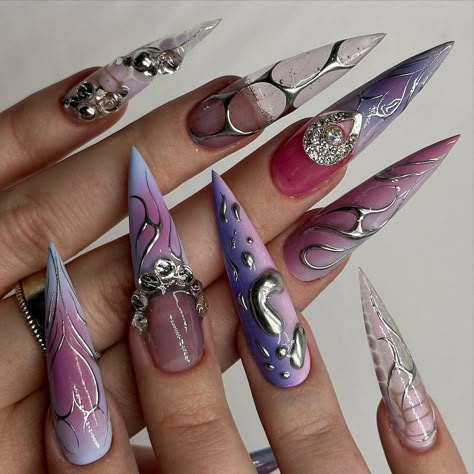 25 Trending Chrome Nail Designs to Try Ongles Goth, Acrylic Nails Chrome, Crazy Nail Designs, Long Stiletto Nails, Chrome Nails Designs, Goth Nails, Edgy Nails, Grunge Nails, Stiletto Nails Designs