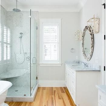 Beadboard Bathroom, Remodeling Trends, Seashell Mirror, White Bathroom Designs, Cottage Bathroom, Bad Inspiration, Bad Design, Small Bathroom Design, Shower Remodel