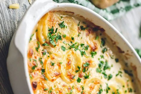 Scalloped Potatoes Ina Garten, Ina Garten Scalloped Potatoes, Potatoes Au Gratin Gruyere, Gruyere Scalloped Potatoes, Fennel Gratin, Potato Au Gratin, Au Gratin Potato Recipes, Recipes With Ingredients, Au Gratin Recipes