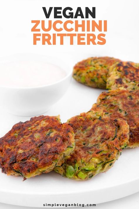 Vegan zucchini fritters, so savory and delicious. Crisp on the outside and tender on the inside, they require 8 ingredients and 25 minutes. #vegan #vegetarian #plantbased #veganzucchinifritters #zucchinifritters Vegan Zucchini Fritters, Vegan Zucchini Recipes, Vegan Zucchini, Zucchini Fritters, Pescatarian Recipes, Diet Keto, Zucchini Recipes, Vegan Foods, Vegan Recipes Healthy