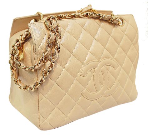 Romantic Accessories, Hot Handbags, Chanel Beige, Tote Outfit, Chanel Tote, Cute Purses, Purse Accessories, Handbag Shoes, Handbag Backpack