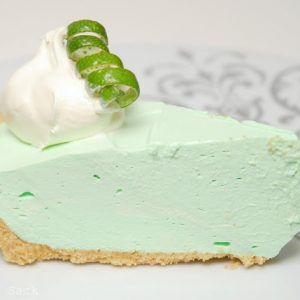 Cool Whip Key Lime Pie Recipe, Jello And Cool Whip, Easy Key Lime Pie Recipe, Key Lime Yogurt Pie, Pistachio Pie, Easy Key Lime Pie, Cheesecake Ideas, Key Lime Pie Easy, Cool Whip Desserts