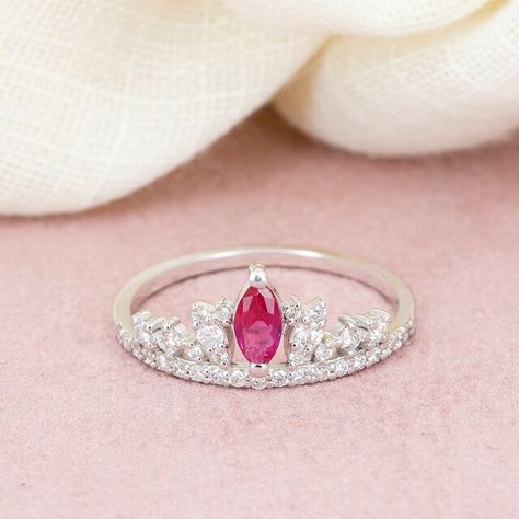 ShineLabJewellery - Etsy 14k White Gold Diamond Ring, Gemstone Diamond Ring, Wedding Ring For Women, Tiara Ring, Pink Ruby, Ring Marquise, Bridal Wedding Rings, Queen Crown, Crown Ring