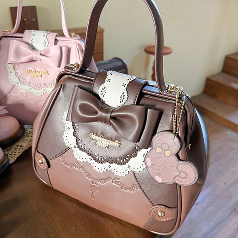 Color: Brown•PinkMaterial: PU Size Length(cm)(inch) Width(cm)(inch) Height(cm)(inch) One Size 26.50/10.43 9/3.54 21/8.26 Bow Tote Bag, Plush Bags, Bag Details, Girly Bags, Kawaii Aesthetic, Pretty Bags, Wig Accessories, Cute Bags, Platform Boots