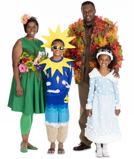 Family halloween costume four seasons entire family #theeverymom Holiday Group Costume, Halloween Costumes 4 Seasons, 4 Seasons Costume Halloween, The Four Seasons Halloween Costumes, Seasons Costume Ideas, 4 Seasons Costume Ideas, Seasons Costume Halloween, Seasons Halloween Costume Four, 4 Seasons Halloween Costume Diy