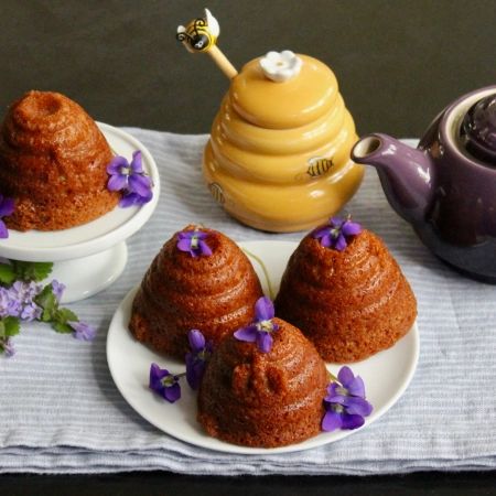 Tea Cup Desserts, Honey Cakes Beltane, Witchy Tea Party Food, Beltane Honey Cakes, May Day Recipes, Beltane Traditions Food, Beltane Cake, Beltane Food, Honey Cakes