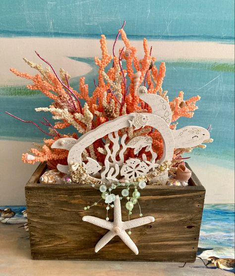 Sea Turtle Centerpieces, Nautical Diy Crafts, Coastal Centerpiece, Beach Centerpieces, Beach Themed Crafts, Summertime Crafts, Sea Turtle Wall Art, Nautical Crafts, Mermaid Crafts