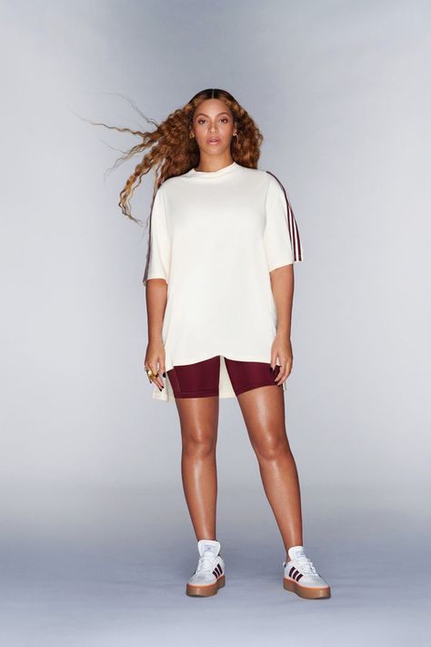 Ivy Park Outfit, Ivy Park Adidas, Beyonce Coachella, Park Outfit, Adidas X Ivy Park, Queen Bee Beyonce, Beyonce Knowles Carter, Beyonce Style, Beyoncé Giselle Knowles-carter