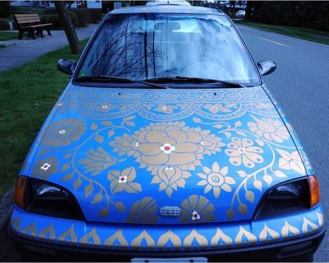 How to Paint a Car - Car Painting Tips, Paint Your Car at Home Car Paint Diy, Decorated Car, Car Paint Jobs, Hippie Car, New Car Accessories, Custom Cars Paint, Car Designs, Car Paint, Car Mods