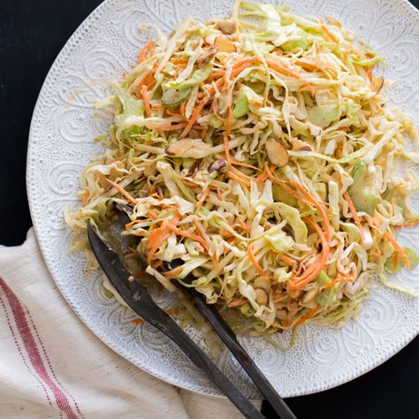 Quick Coleslaw, Sauteed Fish, Chinese Coleslaw, Classic Coleslaw, Spicy Coleslaw, Barbecue Dinner, Pepper Dressing, Kale Cabbage, Asian Coleslaw