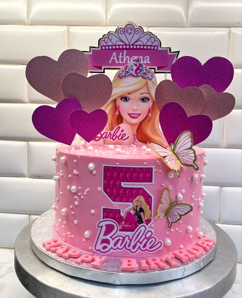 Barbie Cake Design Ideas, Barbie Inspired Cake, Barbie Bday Cake, Barbie Birthday Cakes For Kids, Cake Barbie Birthday, Pink Barbie Cake, Barbie Cake Birthday, Barbie Theme Cake, Barbie Cake Ideas