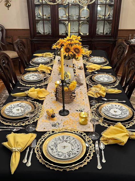 Bee Themed Tablescape, Honey Bee Tablescape, Bee Tablescape, Party Table Settings, Bee Party, Bee Decor, Mackenzie Childs, Bee Theme, Bee Happy