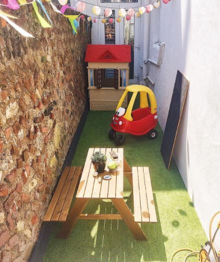 Front Garden Play Area, Small Side Yard Play Area, Garden Alleyway Ideas, Garden Ideas For Nursery Outdoor Areas, Narrow Side Of House Ideas, Child Friendly Garden Ideas, Alleyway Garden, Side Return Garden Ideas, Side Yards Ideas Narrow