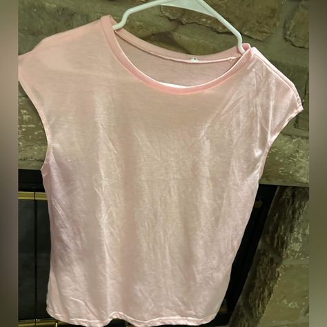 Soft Light Pink Basic T-Shirt Short Sleeves Cute Alone Or Layered Shein Tops, Basic T Shirt, Soft Light, Soft Lighting, Baby Pink, New Baby Products, Light Pink, Blouses For Women, Short Sleeves