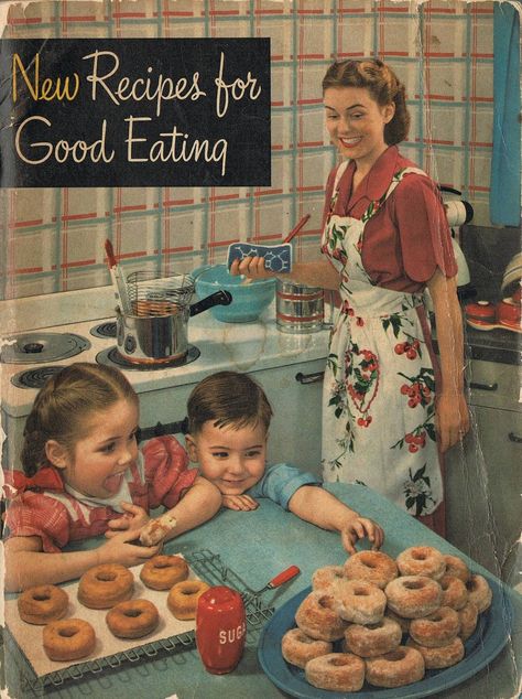 1950's cookbooks. I've been collecting them for years. The best is when I find someone's hand written recipe tucked inside. Caramel Rolls, Vintage Housewife, Retro Housewife, Best Cookbooks, Vintage Cooking, Cooking Guide, Good Eat, Decoupage Vintage, Retro Recipes