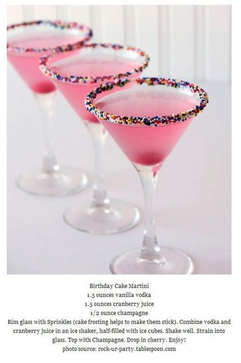 21st Birthday Drinks, Birthday Cake Martini, Cake Martini, 21st Birthday Themes, 21st Bday Ideas, Birthday Cocktails, Birthday Drinks, Yummy Alcoholic Drinks, Themed Drinks