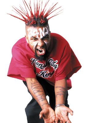 Tech N9NE.  The number one independent rap selling artist of all time, and I bet you have no idea who he is. Tech N9ne Quotes, Word Up Magazine, Juggalo Family, Tech 9, Badass Pictures, Mix Cd, Tech N9ne, Deadpool Art, Strange Music