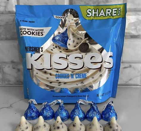 Chocolate Kiss Cookies, Hershey Cookies, S Cookies, Kisses Candy, Kiss Cookies, Cute School Stationary, More Is More, Kisses Chocolate, Hershey Kisses