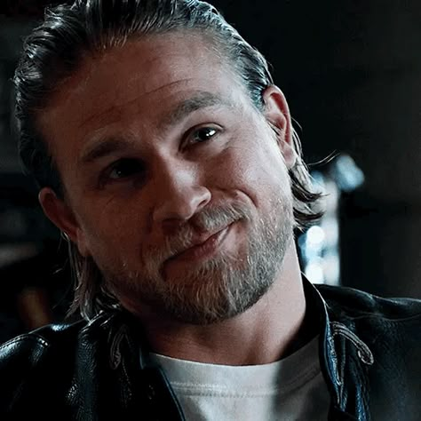 Charlie Hunnam Gif, Sons Of Anarchy Samcro, Dark Blue Eyes, Jax Teller, Harley Bikes, Dark Blonde Hair, Charlie Hunnam, Sons Of Anarchy, I Have A Crush