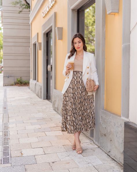 White blazer, workwear, classy outfit, midi skirt Long Skirts With Blazers, Blazers And Skirts Outfits, Blazer And Skirt Outfits For Women, Blazer On Skirt, Long Skirt Blazer Outfit, Pleated Skirt Blazer Outfit, White Blazer With Dress, Pleated Skirt And Blazer Outfit, Blazer With Skirt Outfits