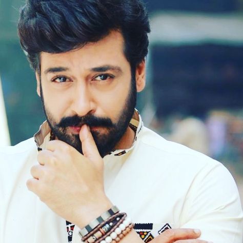 Bashar Momin, Faysal Qureshi, Faisal Qureshi, Black Guy White Girl, Best Pic For Dp, Army Love Photography, Biker Girl Outfits, Stadium Wallpaper, Heart Drawings