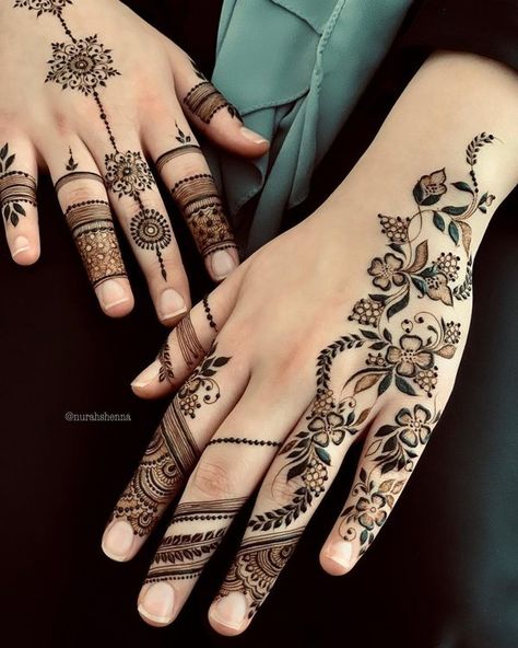 Top 61+ Finger Mehndi Designs | ShaadiSaga Mehedi Degins Simple, Finger Mehendi Designs, Finger Mehndi, Finger Henna Designs, Image Halloween, Finger Henna, Henna Art Designs, Latest Henna Designs, Very Simple Mehndi Designs