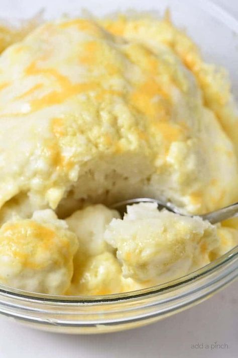 Colliflower Recipes, Cheesy Cauliflower Recipes, Easy Cheesy Cauliflower, Easy Cauliflower Recipes, Sunday Dinners, Easy Cauliflower, Cheesy Cauliflower, Cauliflower Recipe, Baked Cauliflower