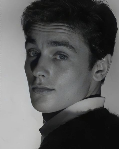 1950’s Hair, Old Money Aesthetics, Money Aesthetics, 60s Men, Luxury Fashion Brands, Bad Haircut, Hollywood Men, French Cinema, Alain Delon