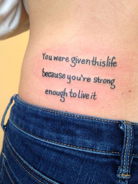 Back Tattoo Quotes, Tattoo Frases, Wörter Tattoos, Good Tattoo Quotes, Tattoos Meaningful, Tattoos Quotes, Meaningful Tattoo Quotes, Female Tattoos, Quote Tattoos